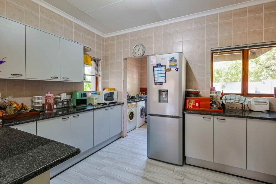 2 Bedroom Property for Sale in Silver Lakes Golf Estate Gauteng