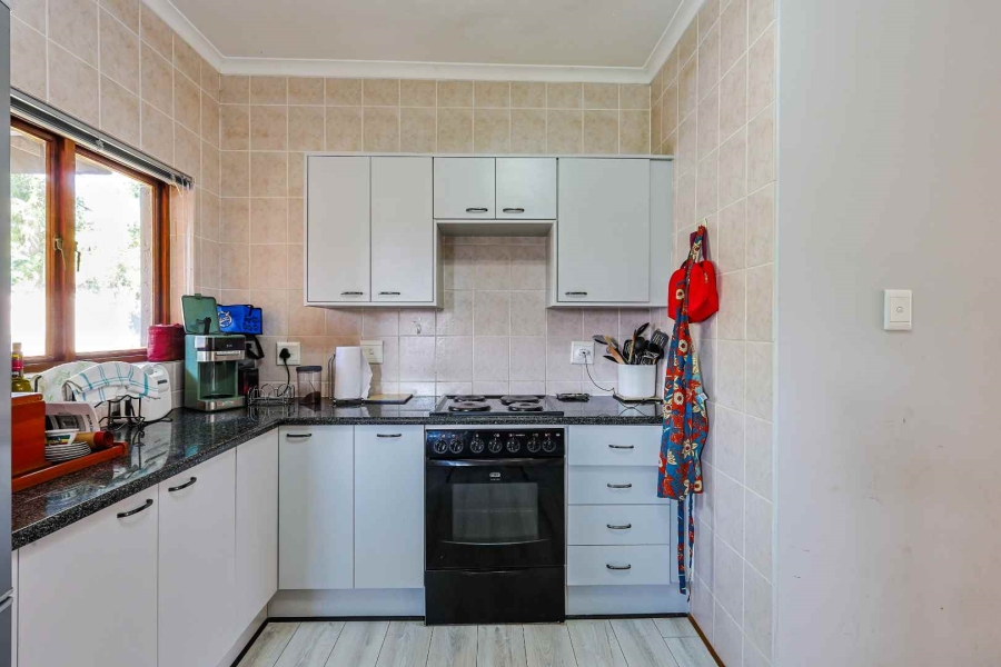 2 Bedroom Property for Sale in Silver Lakes Golf Estate Gauteng