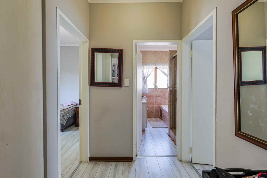 2 Bedroom Property for Sale in Silver Lakes Golf Estate Gauteng