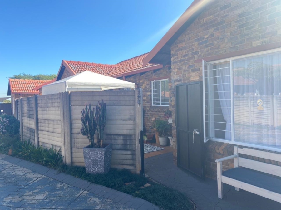 2 Bedroom Property for Sale in Highveld Gauteng