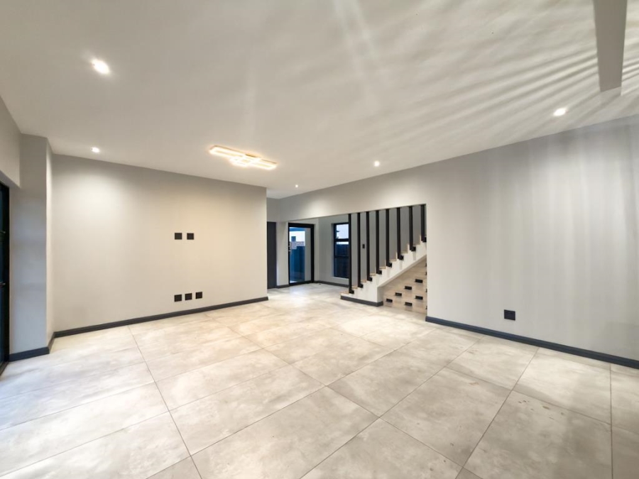 4 Bedroom Property for Sale in Fountainbrook Estate Gauteng