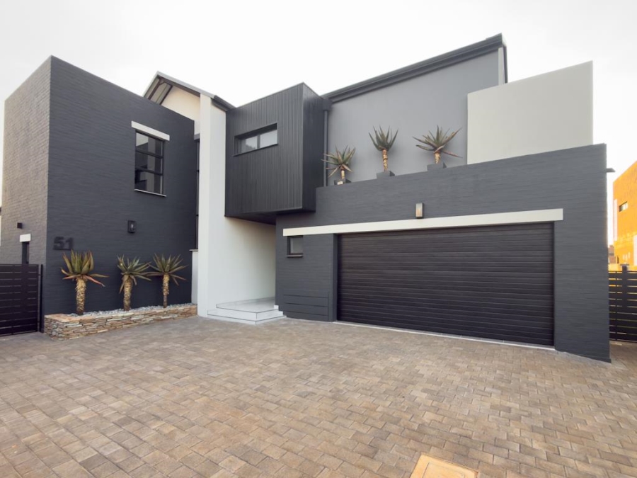 4 Bedroom Property for Sale in Fountainbrook Estate Gauteng