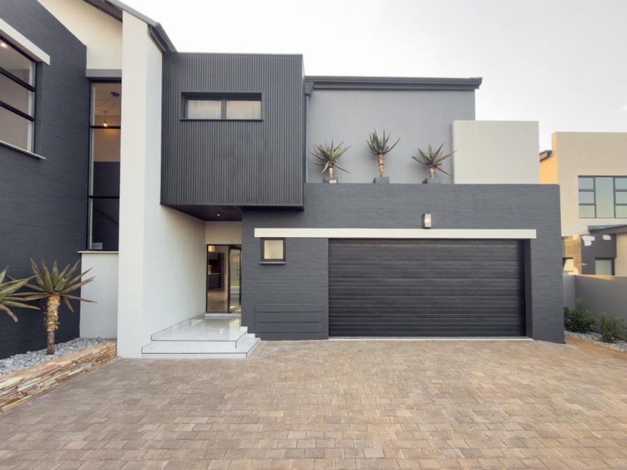 4 Bedroom Property for Sale in Fountainbrook Estate Gauteng