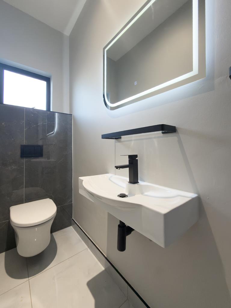 4 Bedroom Property for Sale in Fountainbrook Estate Gauteng