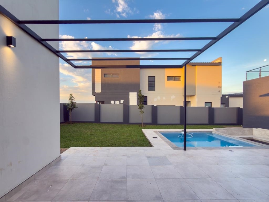 4 Bedroom Property for Sale in Fountainbrook Estate Gauteng