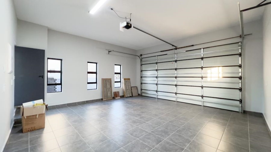 4 Bedroom Property for Sale in Fountainbrook Estate Gauteng