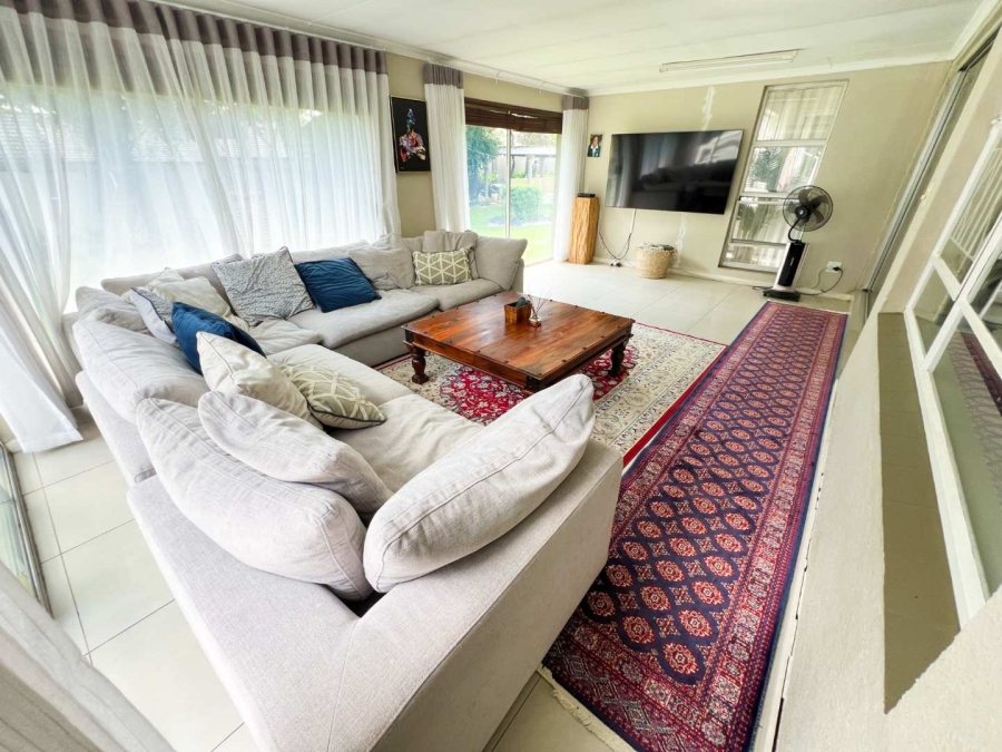 5 Bedroom Property for Sale in Bryanston Gauteng