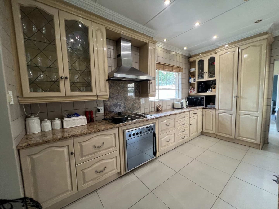5 Bedroom Property for Sale in Bryanston Gauteng