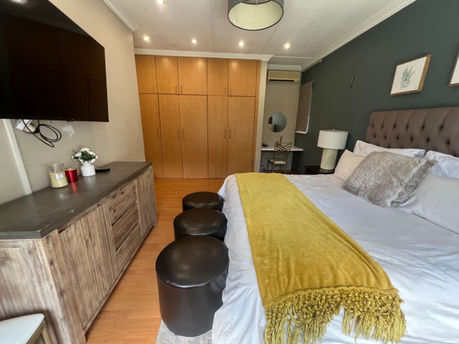 5 Bedroom Property for Sale in Bryanston Gauteng