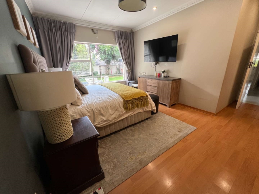 5 Bedroom Property for Sale in Bryanston Gauteng