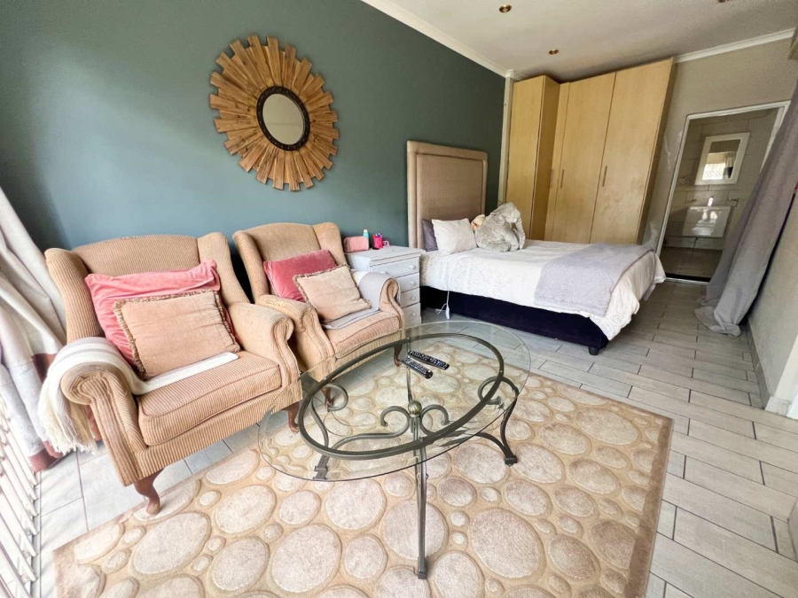 5 Bedroom Property for Sale in Bryanston Gauteng