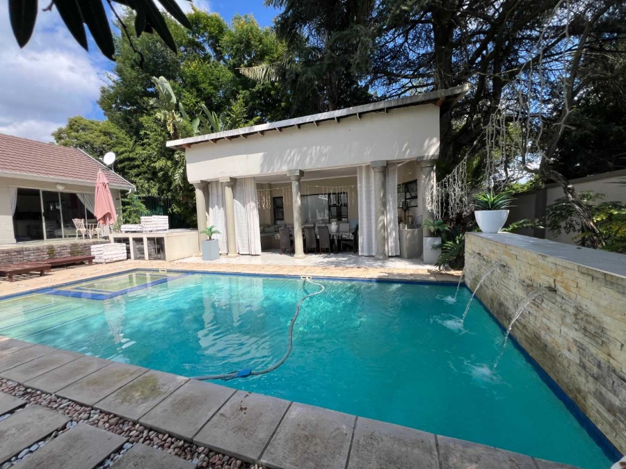 5 Bedroom Property for Sale in Bryanston Gauteng