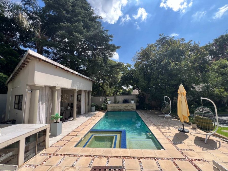 5 Bedroom Property for Sale in Bryanston Gauteng