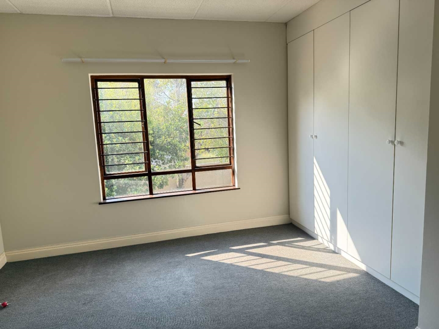 2 Bedroom Property for Sale in Strathavon Gauteng