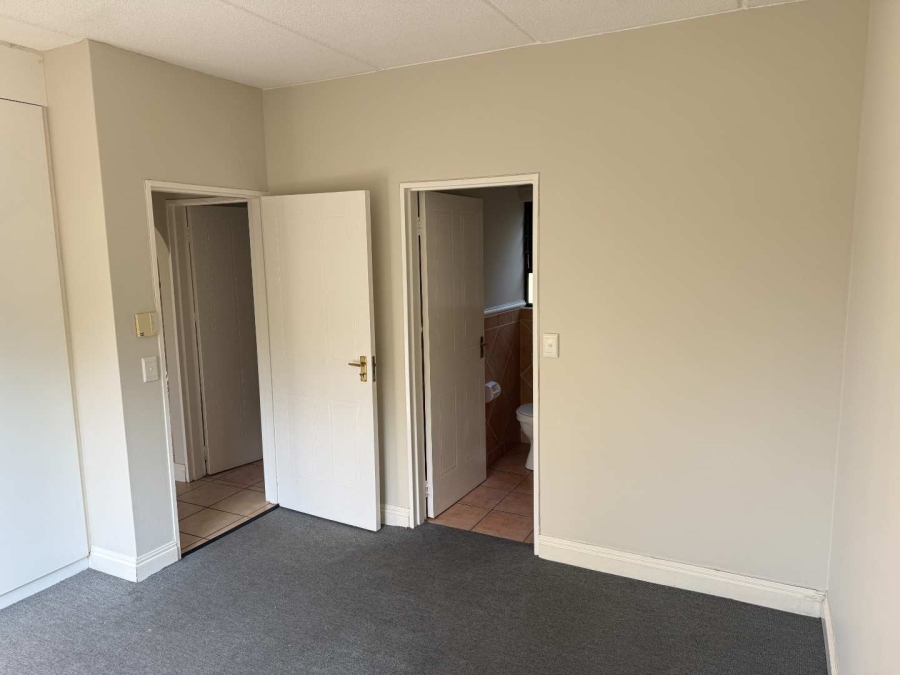 2 Bedroom Property for Sale in Strathavon Gauteng