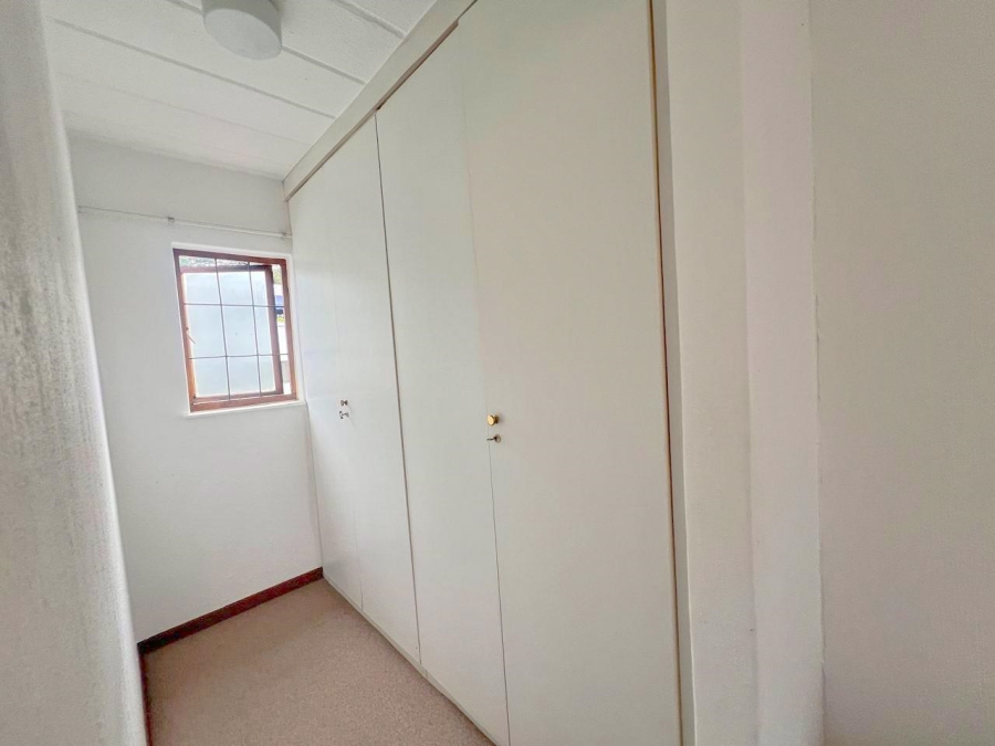 1 Bedroom Property for Sale in Morningside Gauteng