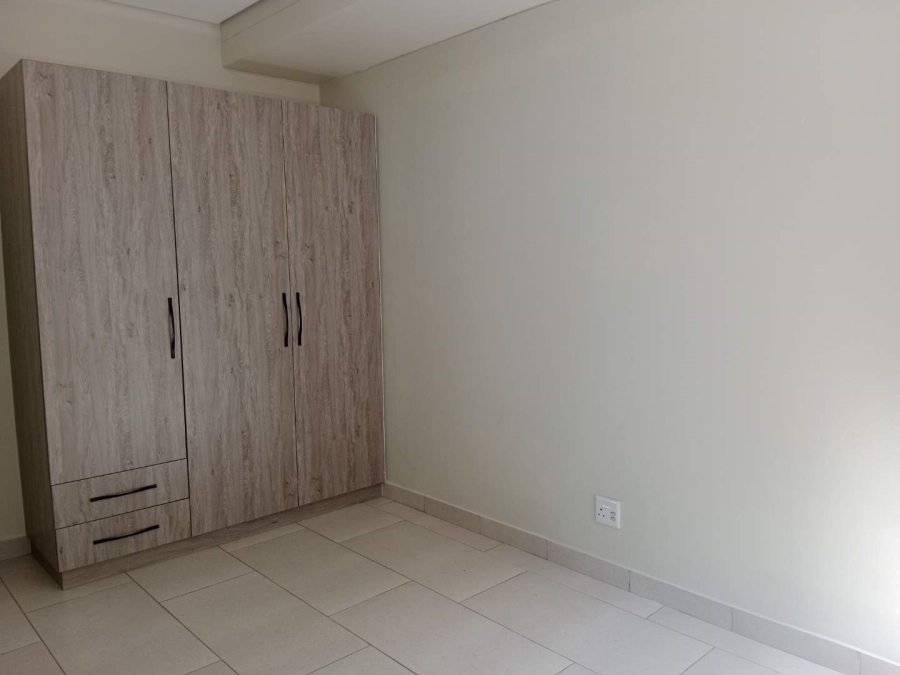 To Let 2 Bedroom Property for Rent in Bedfordview Gauteng
