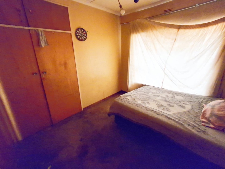 5 Bedroom Property for Sale in Bezuidenhout Valley Gauteng