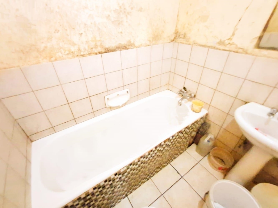 0 Bedroom Property for Sale in Yeoville Gauteng