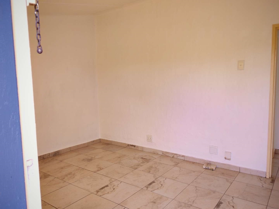 2 Bedroom Property for Sale in Lenasia Gauteng