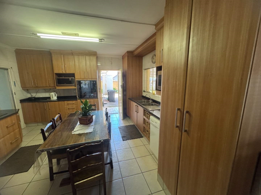 4 Bedroom Property for Sale in Randhart Gauteng