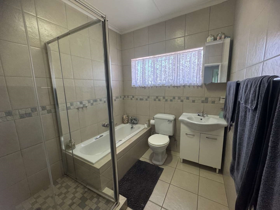 4 Bedroom Property for Sale in Randhart Gauteng