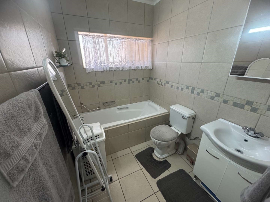 4 Bedroom Property for Sale in Randhart Gauteng