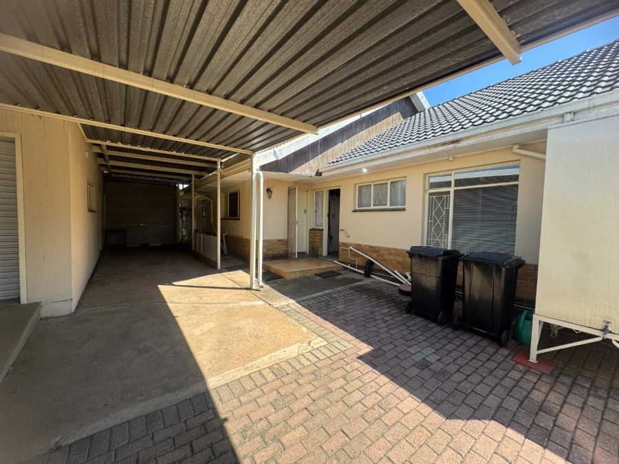 4 Bedroom Property for Sale in Randhart Gauteng