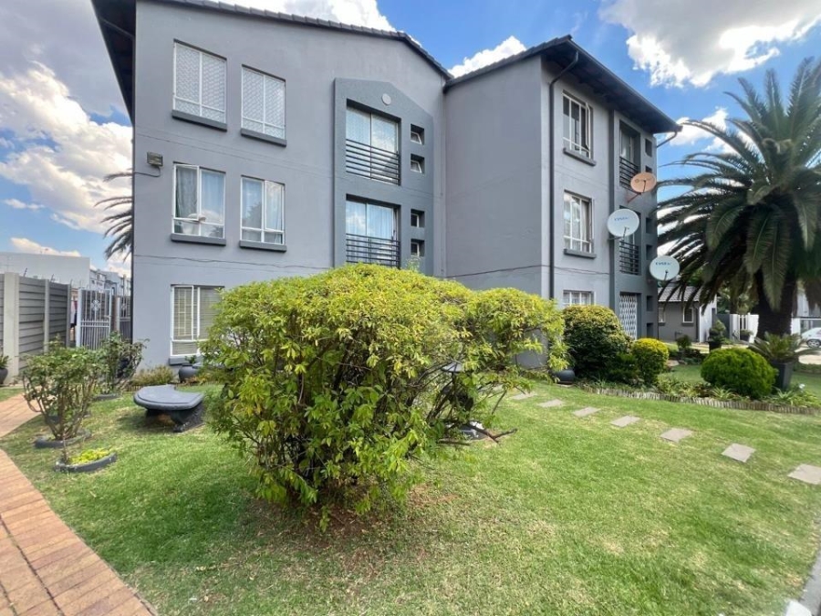 3 Bedroom Property for Sale in Verwoerdpark Gauteng