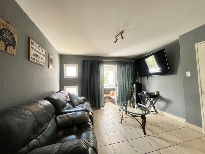 3 Bedroom Property for Sale in Verwoerdpark Gauteng