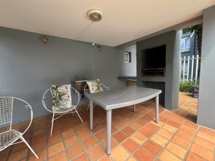 3 Bedroom Property for Sale in Verwoerdpark Gauteng