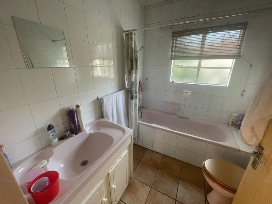 2 Bedroom Property for Sale in Verwoerdpark Gauteng