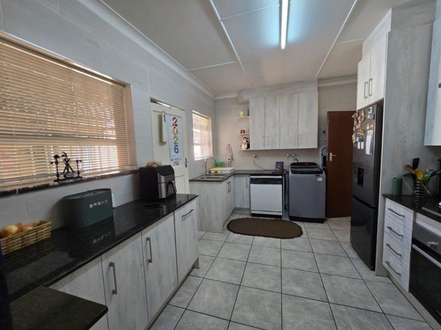 3 Bedroom Property for Sale in Randhart Gauteng