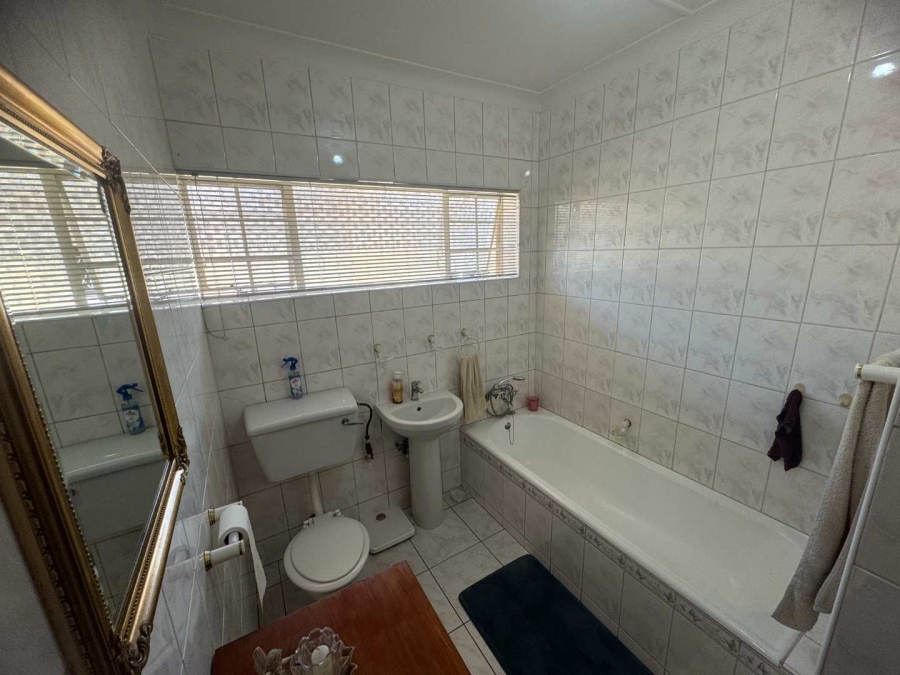 3 Bedroom Property for Sale in Randhart Gauteng