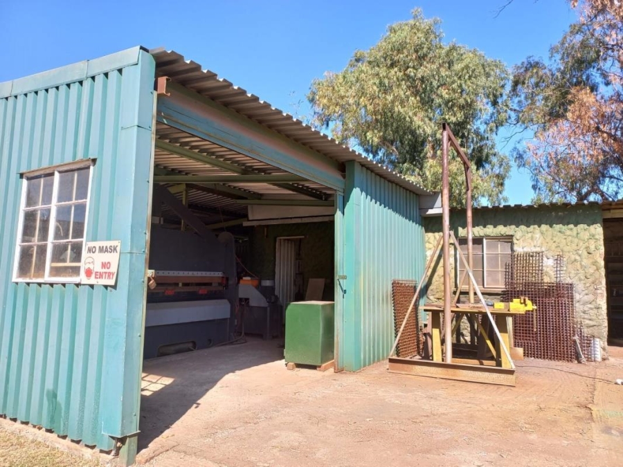 7 Bedroom Property for Sale in New State Areas Gauteng