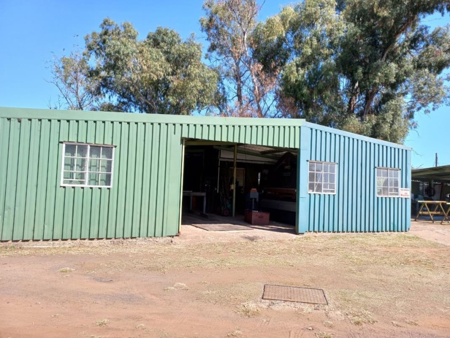 7 Bedroom Property for Sale in New State Areas Gauteng