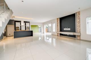 3 Bedroom Property for Sale in Fourways Gauteng