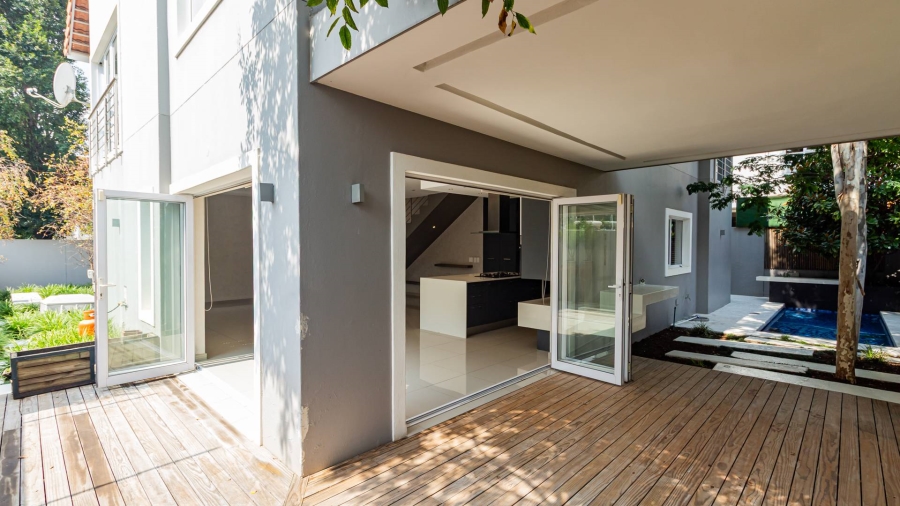 3 Bedroom Property for Sale in Fourways Gauteng