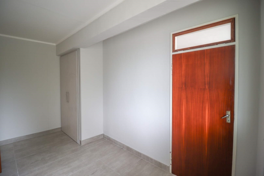 2 Bedroom Property for Sale in Constantia Kloof Gauteng