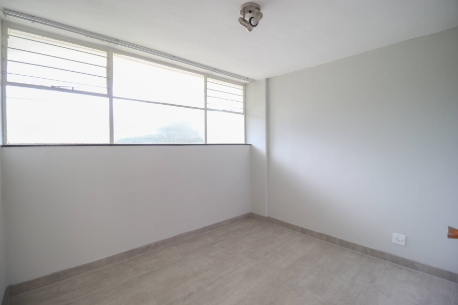 2 Bedroom Property for Sale in Constantia Kloof Gauteng