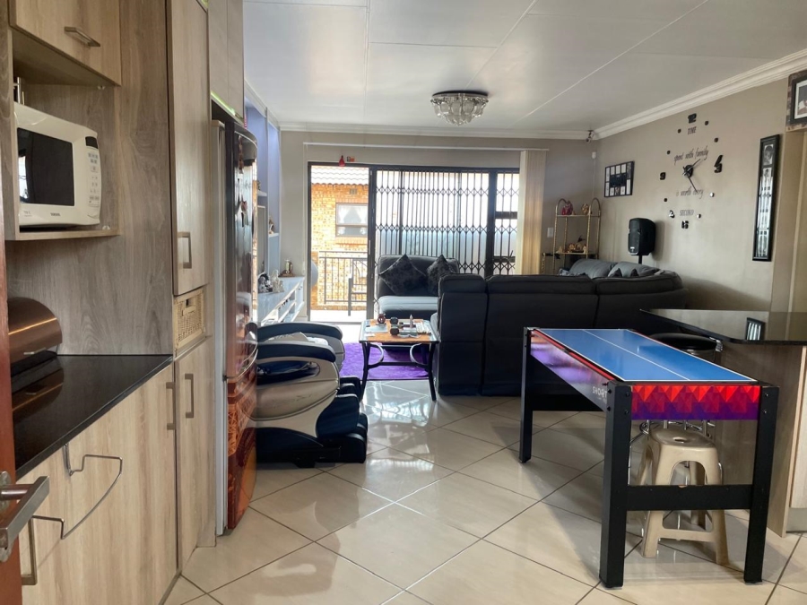 To Let 2 Bedroom Property for Rent in Brentwood Gauteng