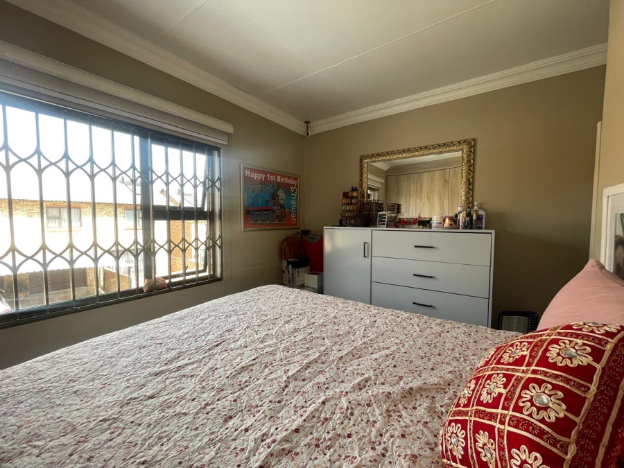 To Let 2 Bedroom Property for Rent in Brentwood Gauteng