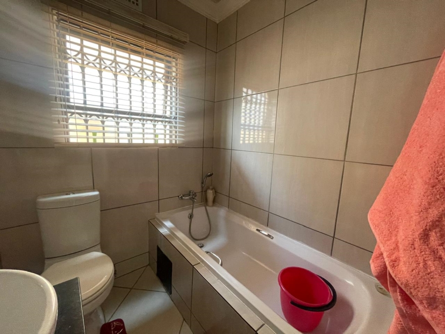 To Let 2 Bedroom Property for Rent in Brentwood Gauteng