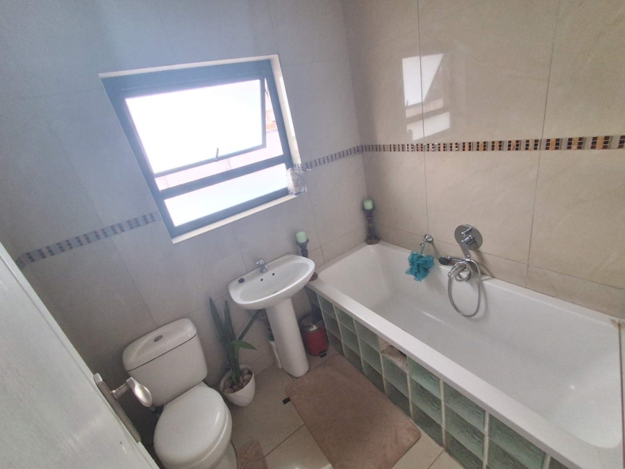 3 Bedroom Property for Sale in Silverton Gauteng