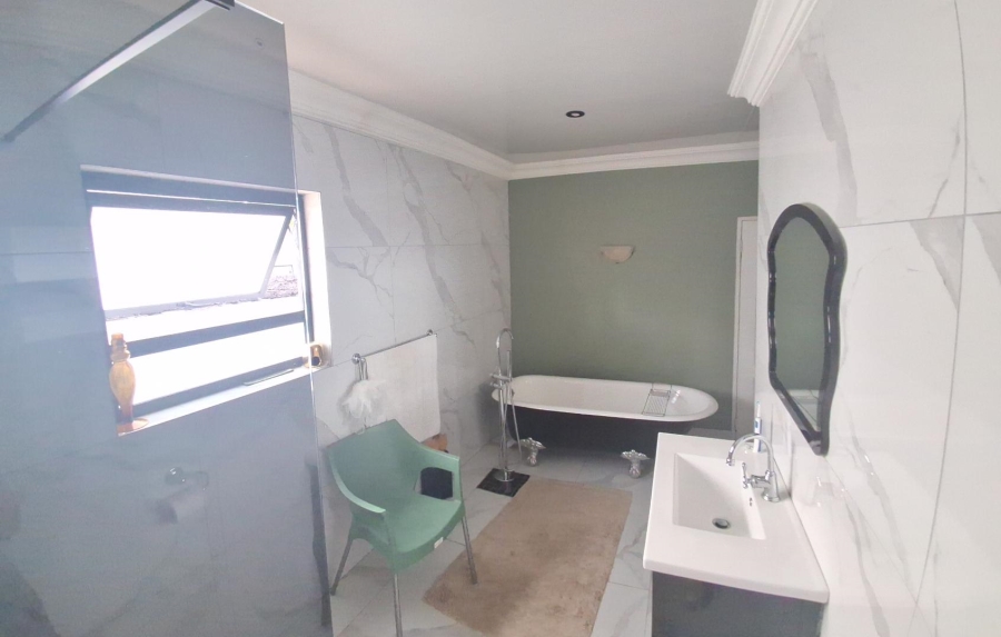 3 Bedroom Property for Sale in Silverton Gauteng