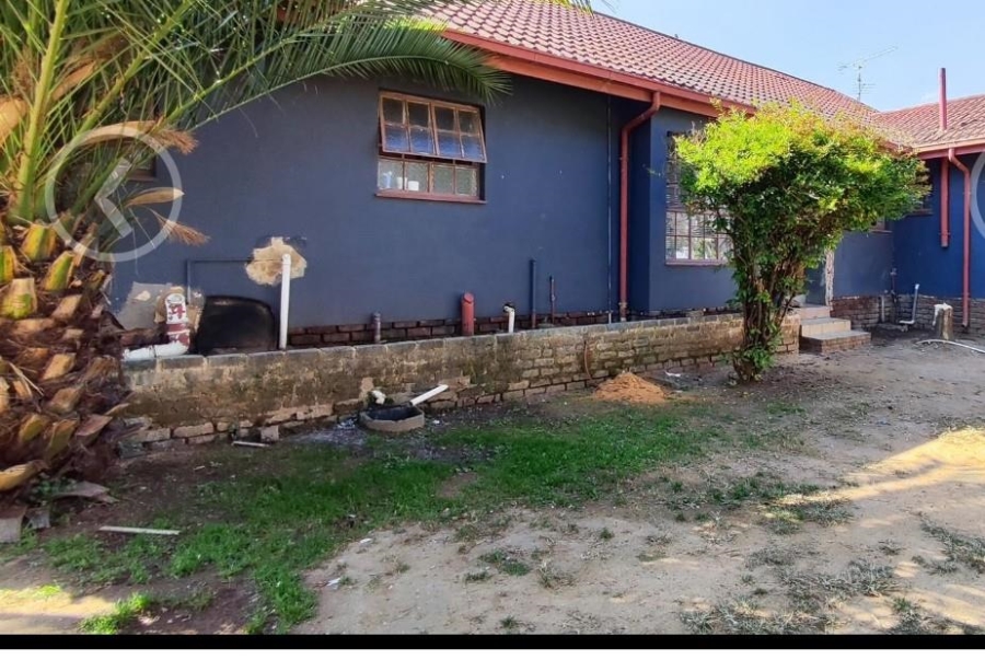 3 Bedroom Property for Sale in Birchleigh North Gauteng