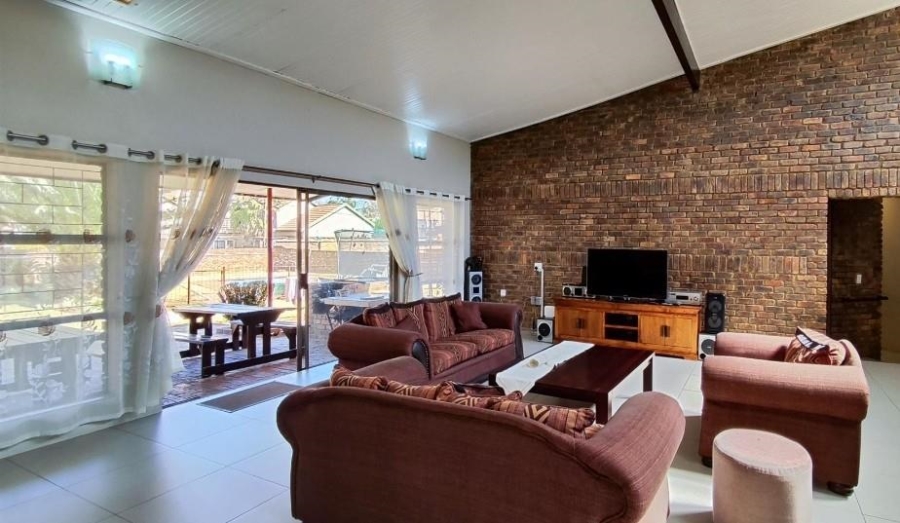 4 Bedroom Property for Sale in Terenure Gauteng