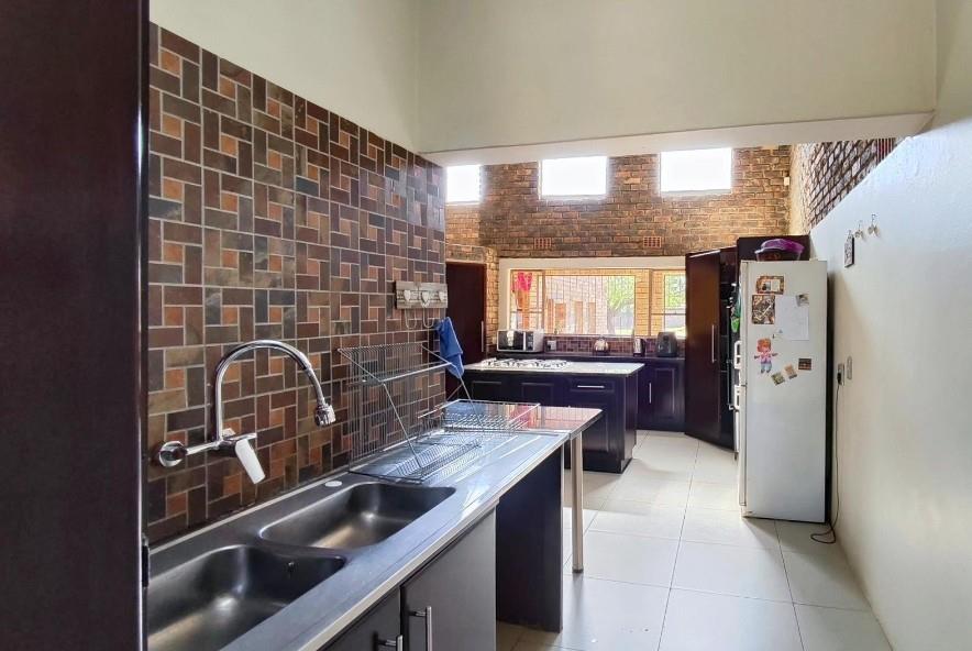 4 Bedroom Property for Sale in Terenure Gauteng