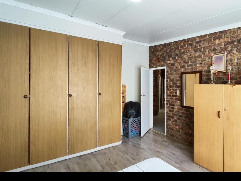 4 Bedroom Property for Sale in Terenure Gauteng