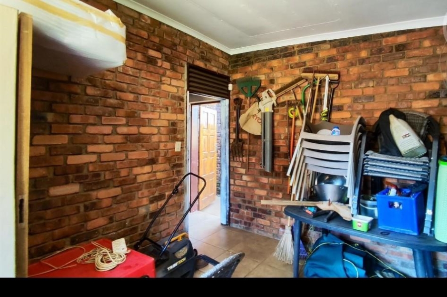 4 Bedroom Property for Sale in Terenure Gauteng